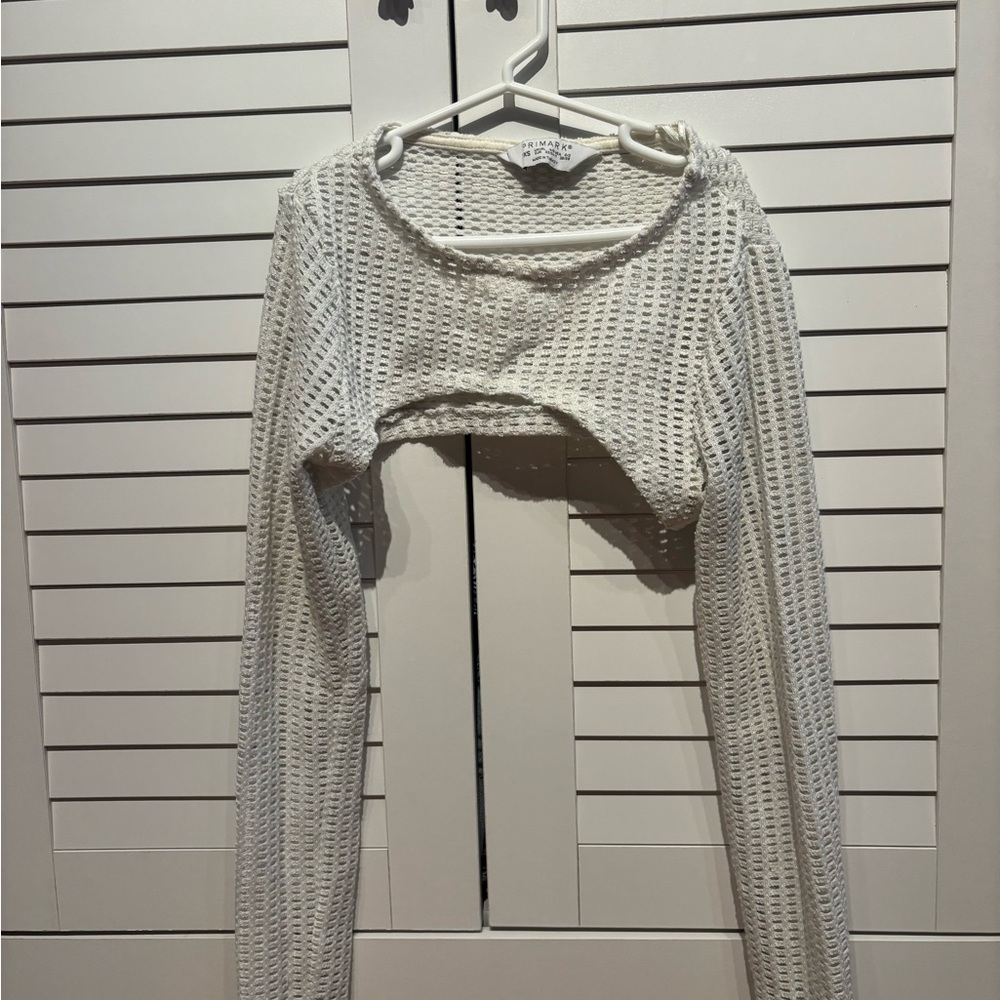 White Knit Long Sleeve Crop Top